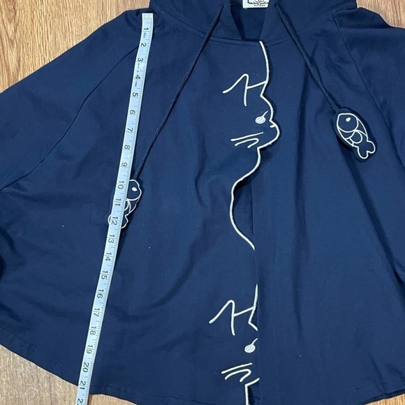 Women’s navy blue while embroidered bow cat fish poncho hooded raincoat - Picture 2 of 9
